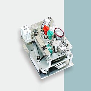 XJ02-12(V柜)弹簧操动机构